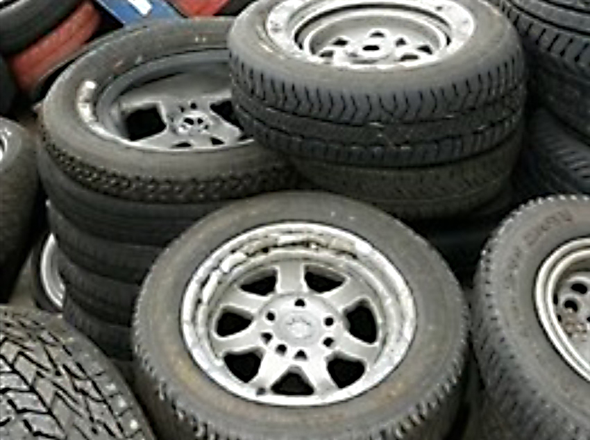 タイヤ付アルミホイール大